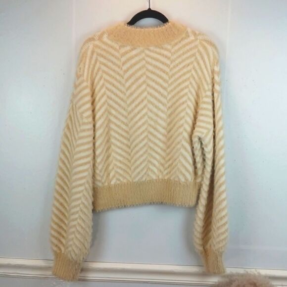 Sugar Lips cream/tan scoop neck drop shoulder eyelash knit chevron print sweater - Picture 8 of 11